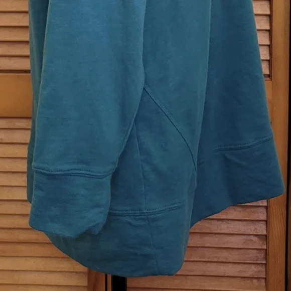 EUC Avenue Knit Studio Sweatshirt Plus Size 14/16 - Picture 4 of 8